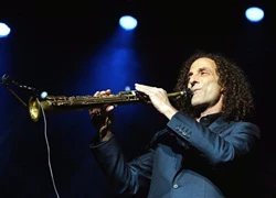 Bằng Kiều tán đồng sự khắt khe của Kenny G