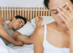 Chồng kém sex, vợ &#8216;mây mưa&#8217; với đồng nghiệp dính sùi mào gà