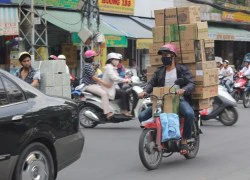 [Chùm ảnh] Xe 'cà tàng' vẫn tung hoành trên đường phố Sài Gòn