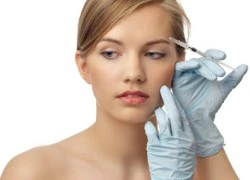 Có nên căng da mặt bằng cách tiêm botox?