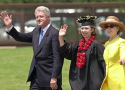 Con gái ông Bill Clinton có bằng tiến sĩ Đại học Oxford