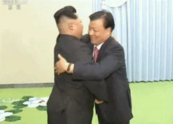 Đa Chiều: Kim Jong-un vỗ mặt, Trung Nam Hải vẫn ngậm bồ hòn