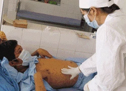 Dừng viện trợ thuốc cho bệnh nhân HIV: Nguy cơ đại dịch bùng phát trở lại?