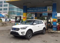 Hyundai Creta không biển 'tung tăng' đổ xăng trên phố Hà Nội