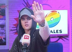 Justin Bieber tức giận bỏ show vì các fan nữ quá khích