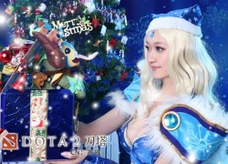 Lạ mắt với cosplay Crystal Maiden gợi cảm trong DOTA 2