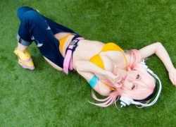 Loạt ảnh Cosplay Game nóng bỏng 'từng centimet'