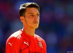 Mesut Oezil trở nên hoàn thiện nhờ nỗ lực không biết mệt mỏi