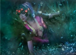 Nóng mặt với Cosplay &#8216;xẻ&#8217; táo bạo của Overwatch