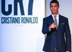 Ronaldo hào hứng ra mắt mẫu giày CR7