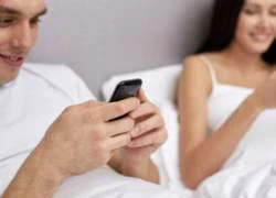 Smartphone đẩy nhiều cặp vợ chồng đến cuộc sống không sex