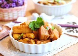 [Chế biến] - Thịt ba chỉ kho măng nóng hổi