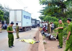 TP.HCM: Truy tìm ô tô cán hai mẹ con thương vong