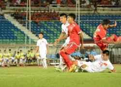 U19 Việt Nam bị "khủng bố" tin nhắn