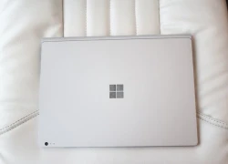 Ảnh mở hộp Microsoft Surface Book tại Việt Nam