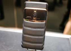 Ảnh thực tế Vertu New Signature Touch