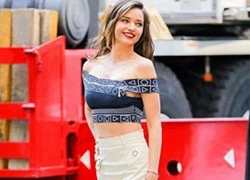 &#8220;Gái 1 con&#8221; Miranda Kerr khoe eo thon săn chắc đầy quyến rũ