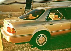 "Hồi sinh" Acura Legend 22 tuổi của diễn viên Fast Furious