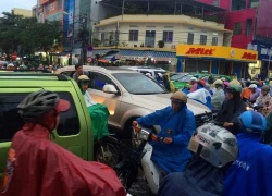 Hỏng đèn tín hiệu, giao thông Đà Nẵng rối loạn sau mưa