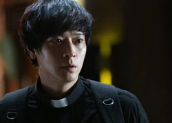 Kang Dong Won hạ bệ Joo Won tại phòng vé Hàn Quốc