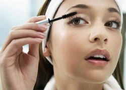 Mẹo làm sạch mascara một cách dễ dàng