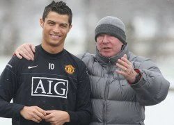 Ronaldo từng 'khóc nhè' khi bị Sir Alex mắng