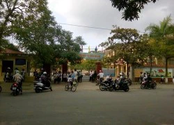 Thương bé Campuchia gốc Việt không tiền chữa bệnh