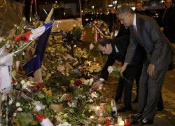 Tổng thống Obama thăm hiện trường vụ khủng bố Paris