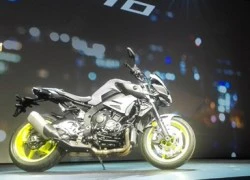 Yamaha ra mắt MT-10 cạnh tranh BMW S1000R