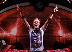 Armin van Buuren trình diễn công nghệ armband ở Việt Nam