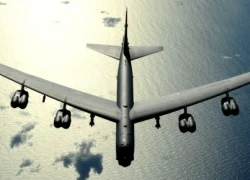 B-52 Mỹ bay sát đảo nhân tạo Trung Quốc xây ở Biển Đông