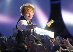 Ed Sheeran kiếm bạc tỷ, tiêu bạc cắc