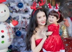 Em gái Công Vinh khoe 'công chúa nhỏ' một tuổi dịp Noel