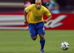 FIFA Online 3: Roberto Carlos 'tiền đạo' bất kì HLV nào cũng muốn sở hữu