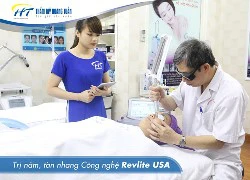 Hoa khôi bóng chuyền Kim Huệ hết nám nhờ 'trợ thủ' Revlite model 2016