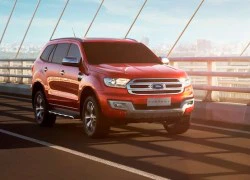 Khách Việt "choáng" với Ford Everest mới giá hơn 1 tỷ đồng