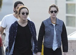 Kristen Stewart lộ diện sau nghi án quay lại với Robert Pattinson