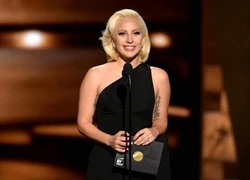 Lady Gaga và trái ngọt hái muộn trong năm 2015