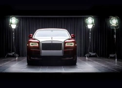 Ngắm Rolls-Royce Ghost Series II đính hơn 40 viên kim cương