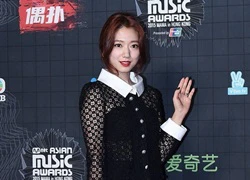 Park Shin Hye trang điểm đậm ở MAMA 2015