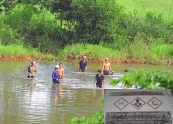 'Săn' cá trong hồ nhiễm dioxin sân bay Biên Hòa để ăn và đem bán