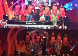 Thủ tướng Malaysia bất ngờ xuất hiện tại giải đấu Dota 2