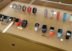 Apple Watch 'vắng khách' trong ngày đầu được bán ở VN