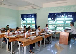 Chắp cánh học sinh nghèo