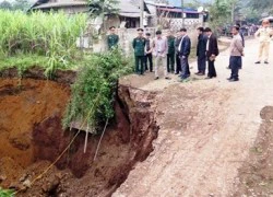 Kinh hoàng hố tử thần bỗng dưng xuất hiện ở Bắc Kạn