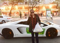 Lái siêu xe Lamborghini đi giao bánh bao để "đảm bảo vệ sinh an toàn thực phẩm"