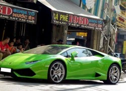 Lamborghini Huracan giá 13 tỷ uống 'cafe cóc' tại Sài Gòn