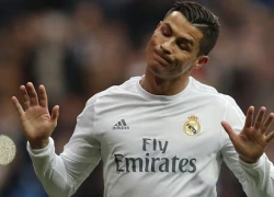 Ngay cả con trai, Ronaldo cũng không chịu thua