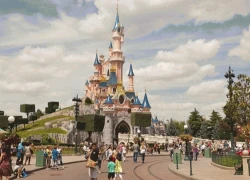 Pháp bắt người đàn ông mang súng gần công viên Disneyland