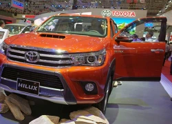 Toyota Hilux hấp dẫn hơn với ưu đãi đầu năm